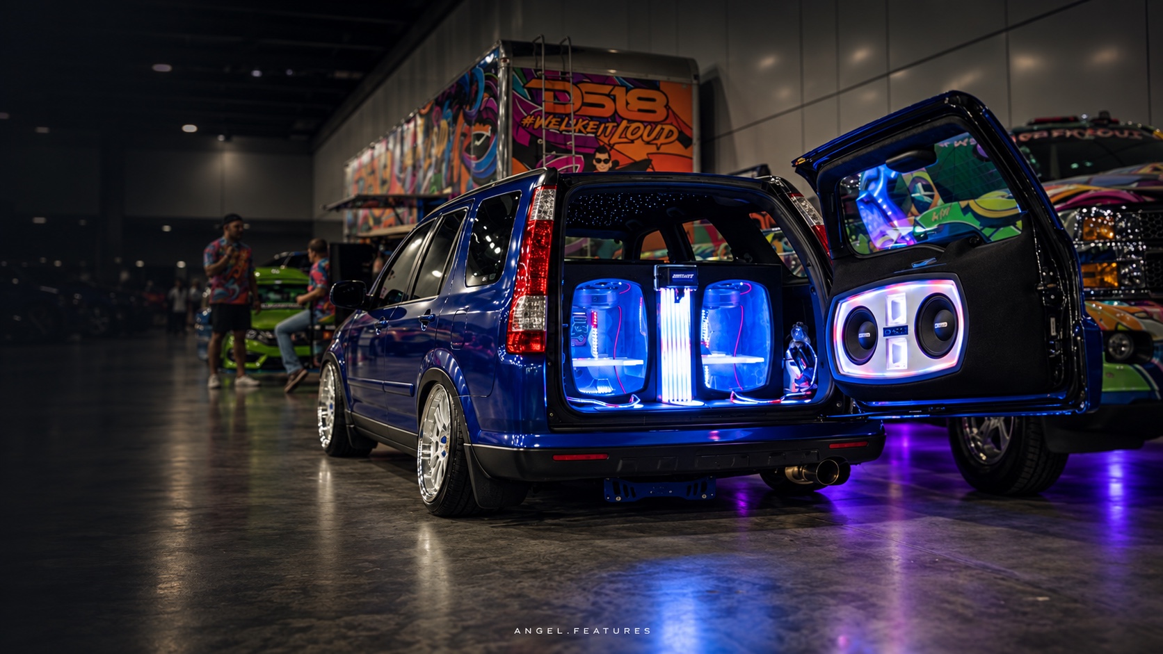 Lachy’s blue custom SUV with its illuminated audio installation